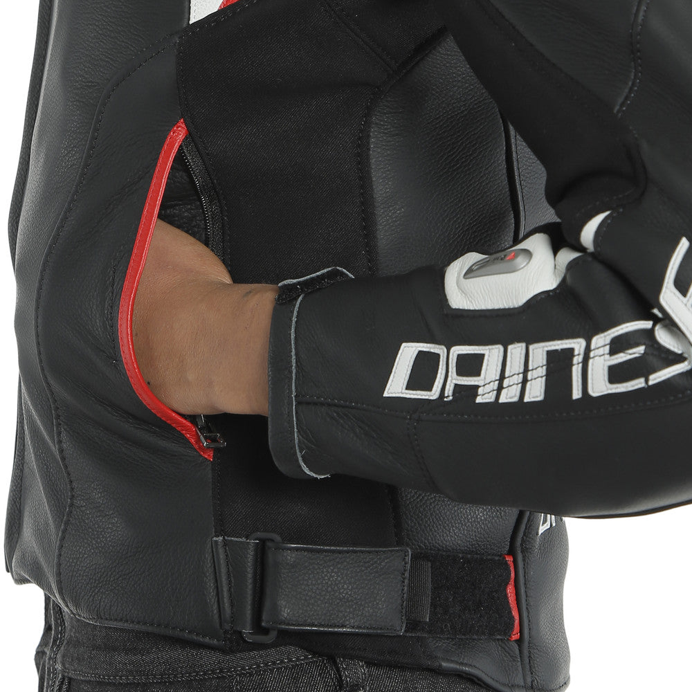 A66_BLACK/WHITE/LAVA-RED