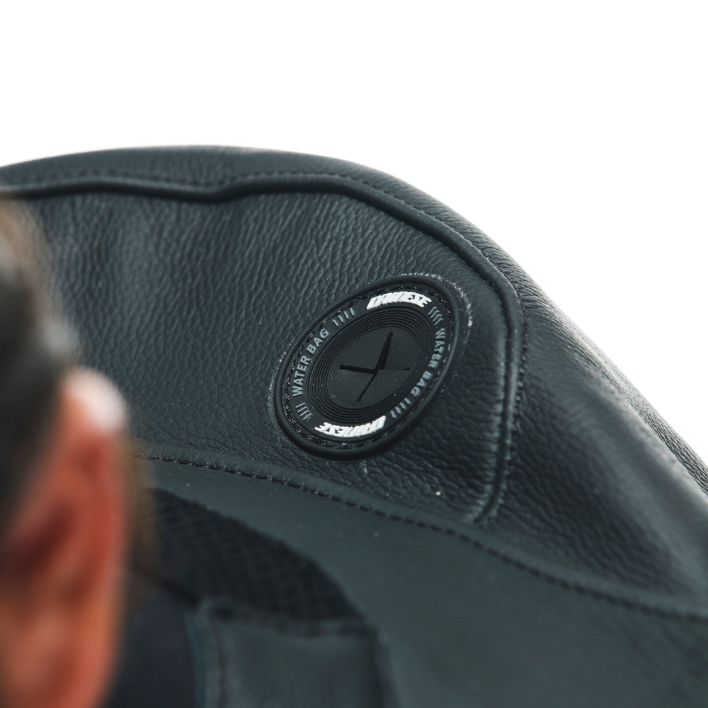 W12_BLACK/FLUO-RED/WHITE