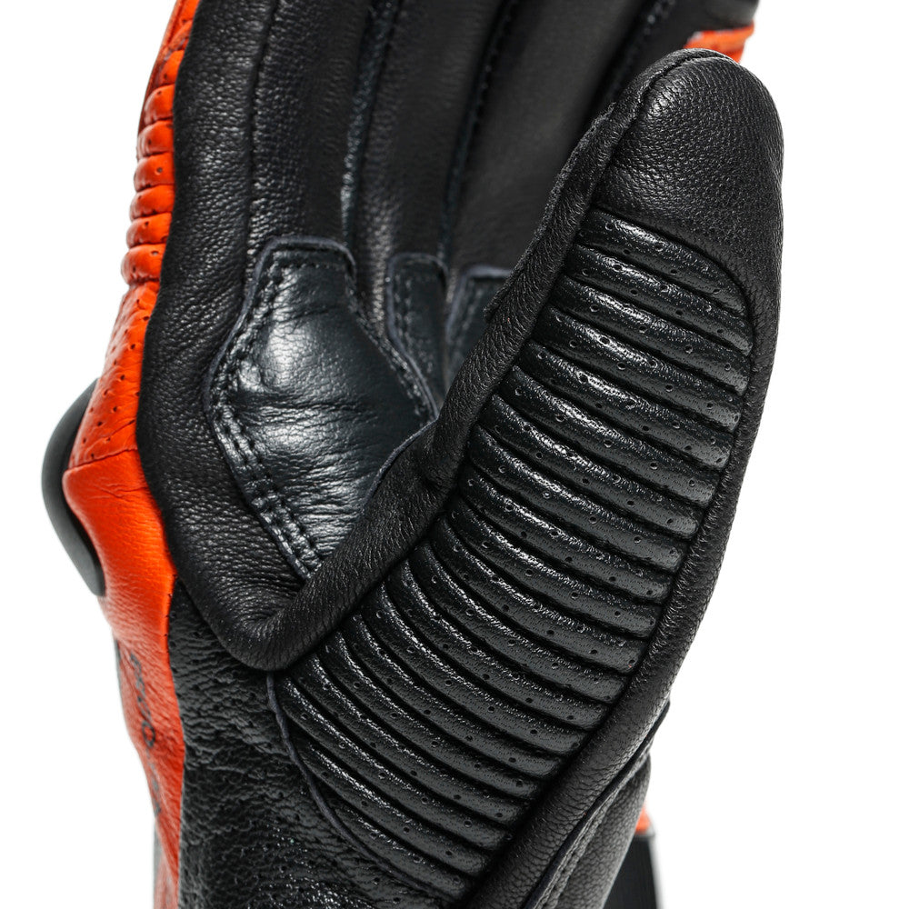 19D_BLACK/FLAME-ORANGE