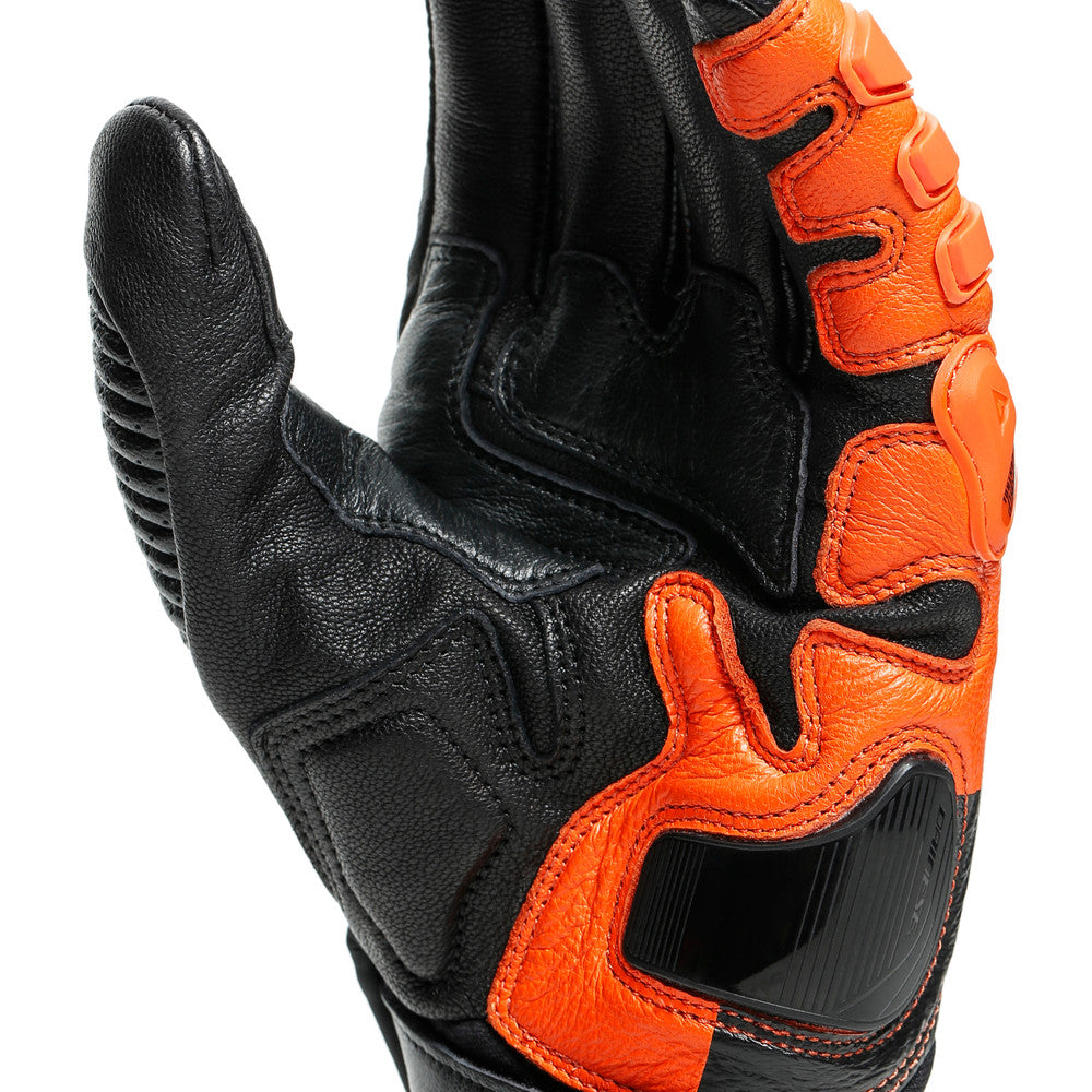 19D_BLACK/FLAME-ORANGE