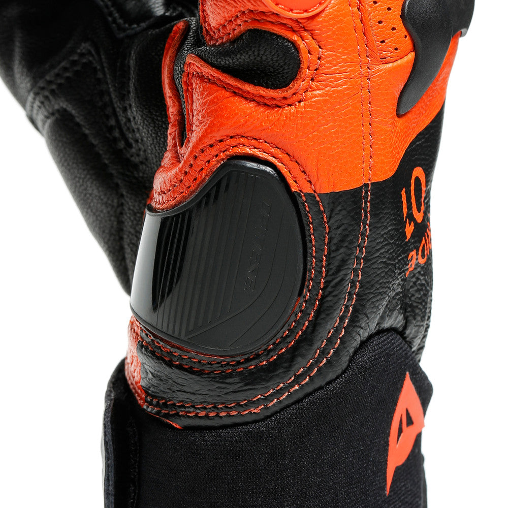 19D_BLACK/FLAME-ORANGE