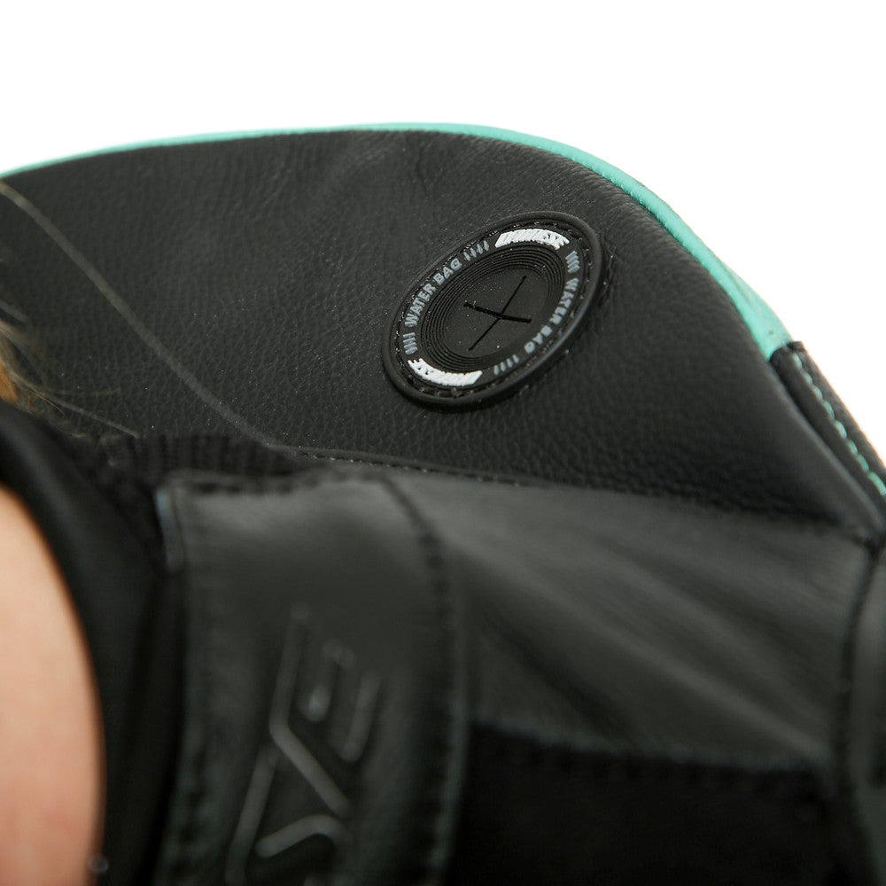 26F_BLACK/ACQUA-GREEN