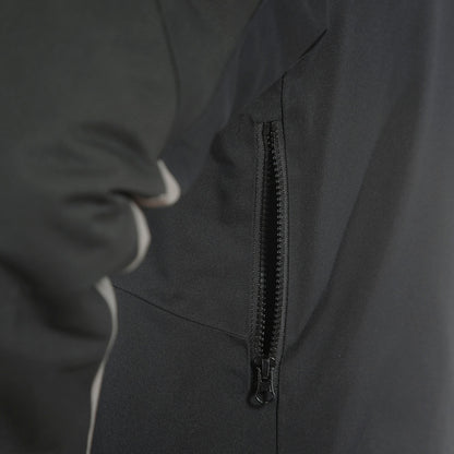 44E_BLACK-TAPS/CHARCOAL-GRAY