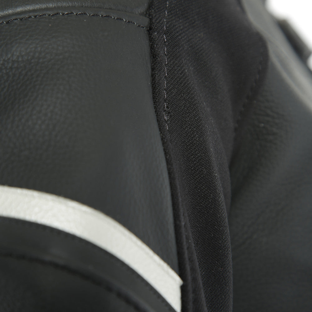 66A_BLACK-MATT/BLACK-MATT/PEARL-WHITE