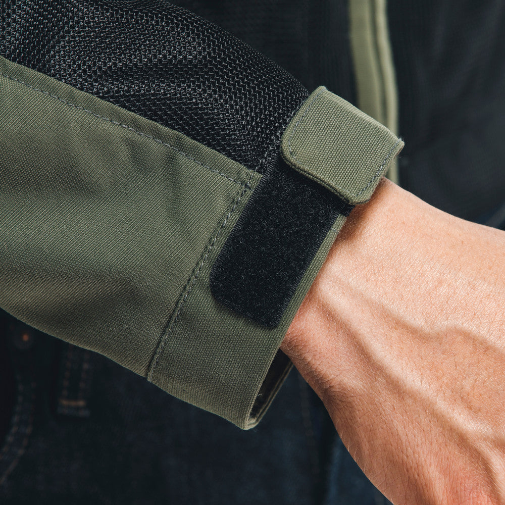 52F_BLACK/GRAPE-LEAF