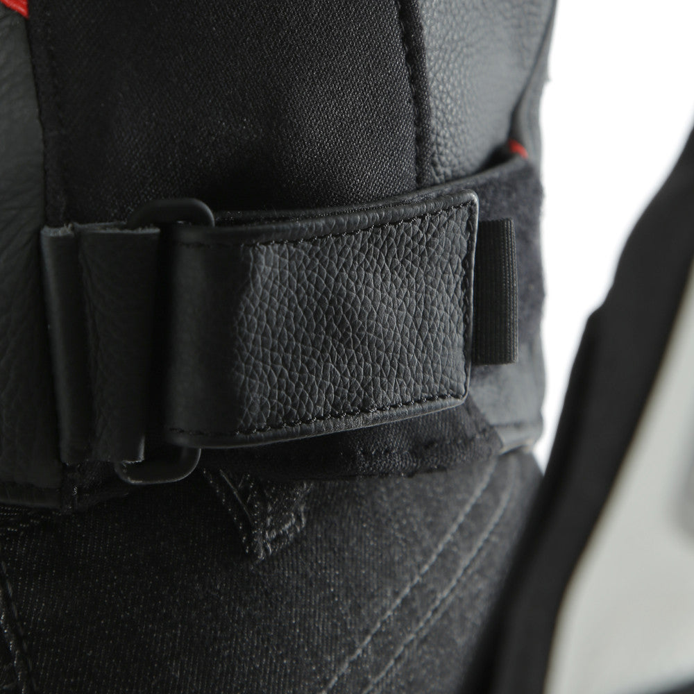 A66_BLACK/WHITE/LAVA-RED